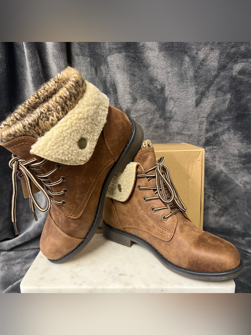 Cliffs by White Mountain Brown Faux-leather Sherpa-Lined Lace-Up Boots size 7.5W